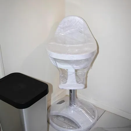 شقة Moderne A Bagnolet, 60 M² Avec Jacuzzi